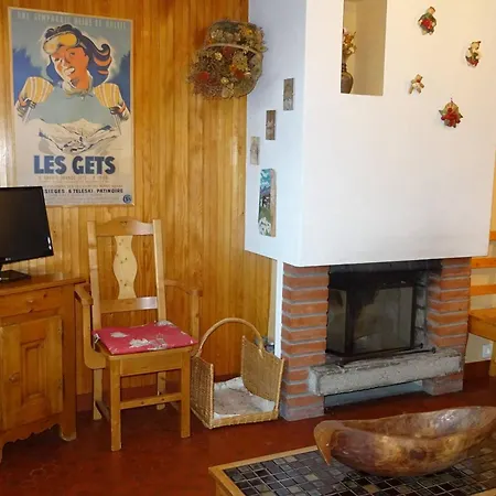 Appartement : Duplex Lumineux 2 Pieces, Ski-in/out, A 250m Du Centre, Pour 6/8 Personnes - Fr-1-802-63 *